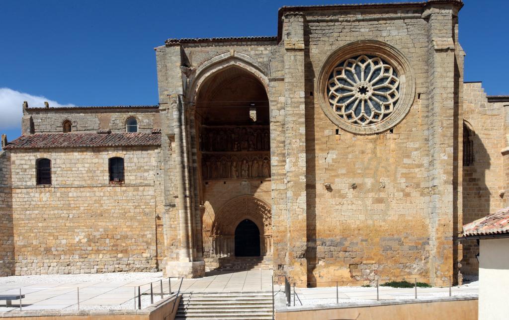 Las Cantigas Villalcázar de Sirga Exteriör bild